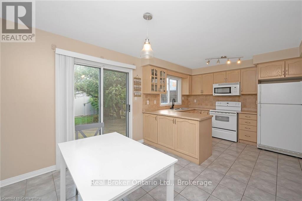 Photo 14 of 2189 Shorncliffe Boulevard, Oakville ON