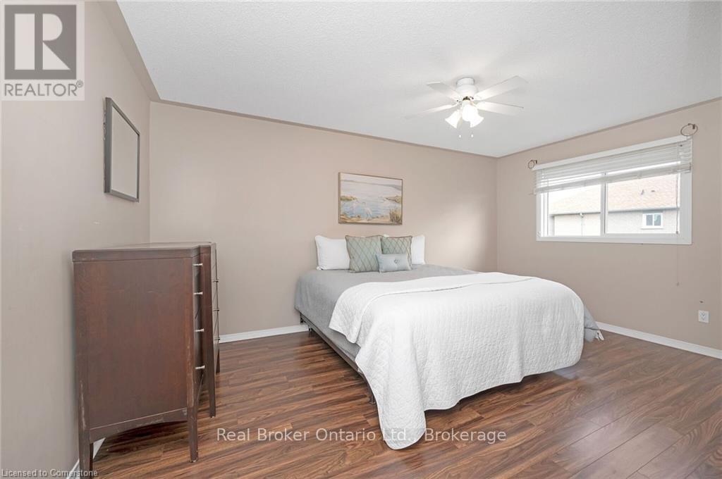 Photo 10 of 2189 Shorncliffe Boulevard, Oakville ON