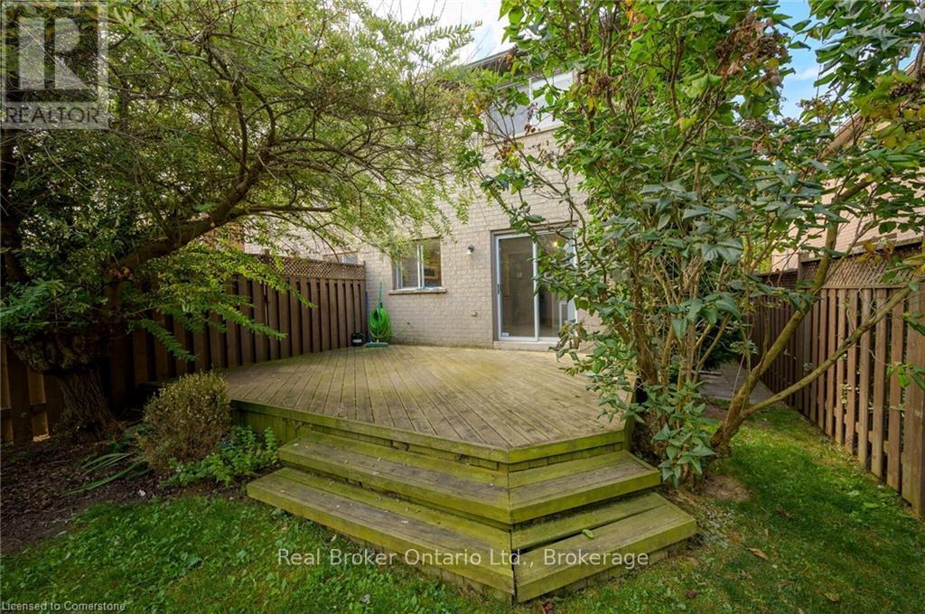 Photo 18 of 2189 Shorncliffe Boulevard, Oakville ON