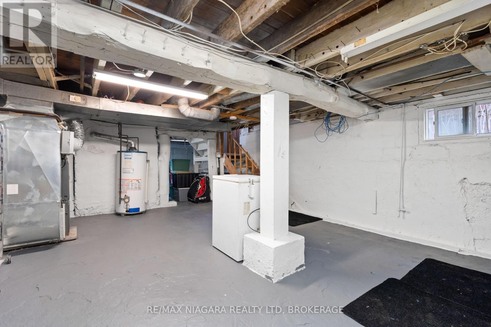Photo 22 of 4761 Epworth Circle, Niagara Falls ON