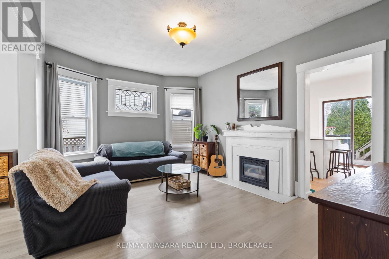 Photo 6 of 4761 Epworth Circle, Niagara Falls ON
