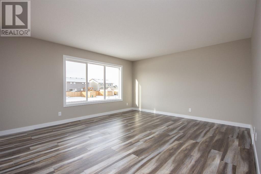 Photo 8 of 4429 53 Street, Rocky Mountain House AB