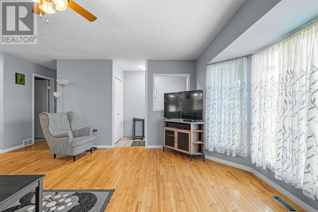 Single Family House Bungalow for Sale in   Avenue NE Huntington Hills Calgary 