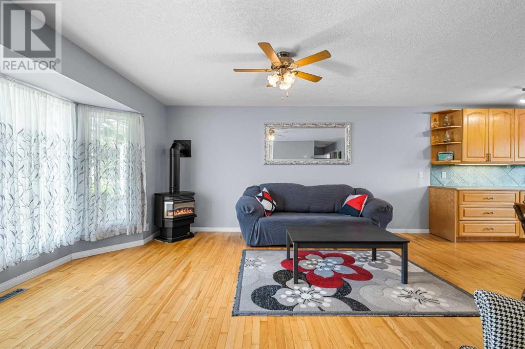 Single Family House Bungalow for Sale in   Avenue NE Huntington Hills Calgary 