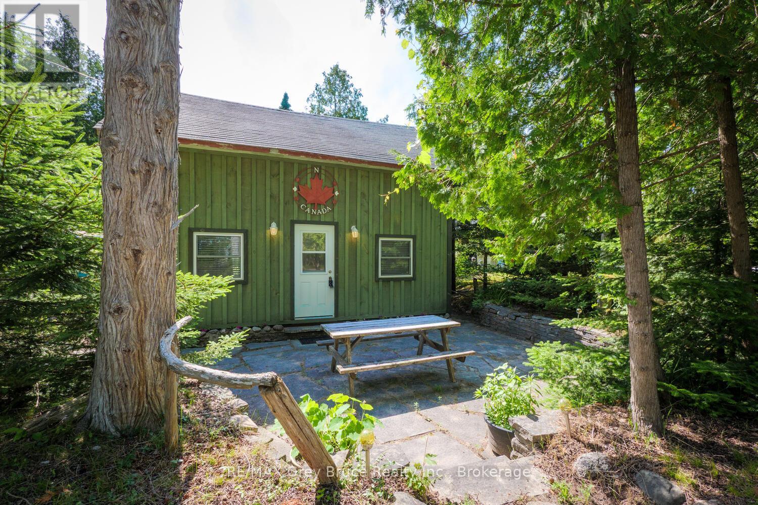 Photo 3 of 1106 King Edward Avenue, South Bruce Peninsula ON