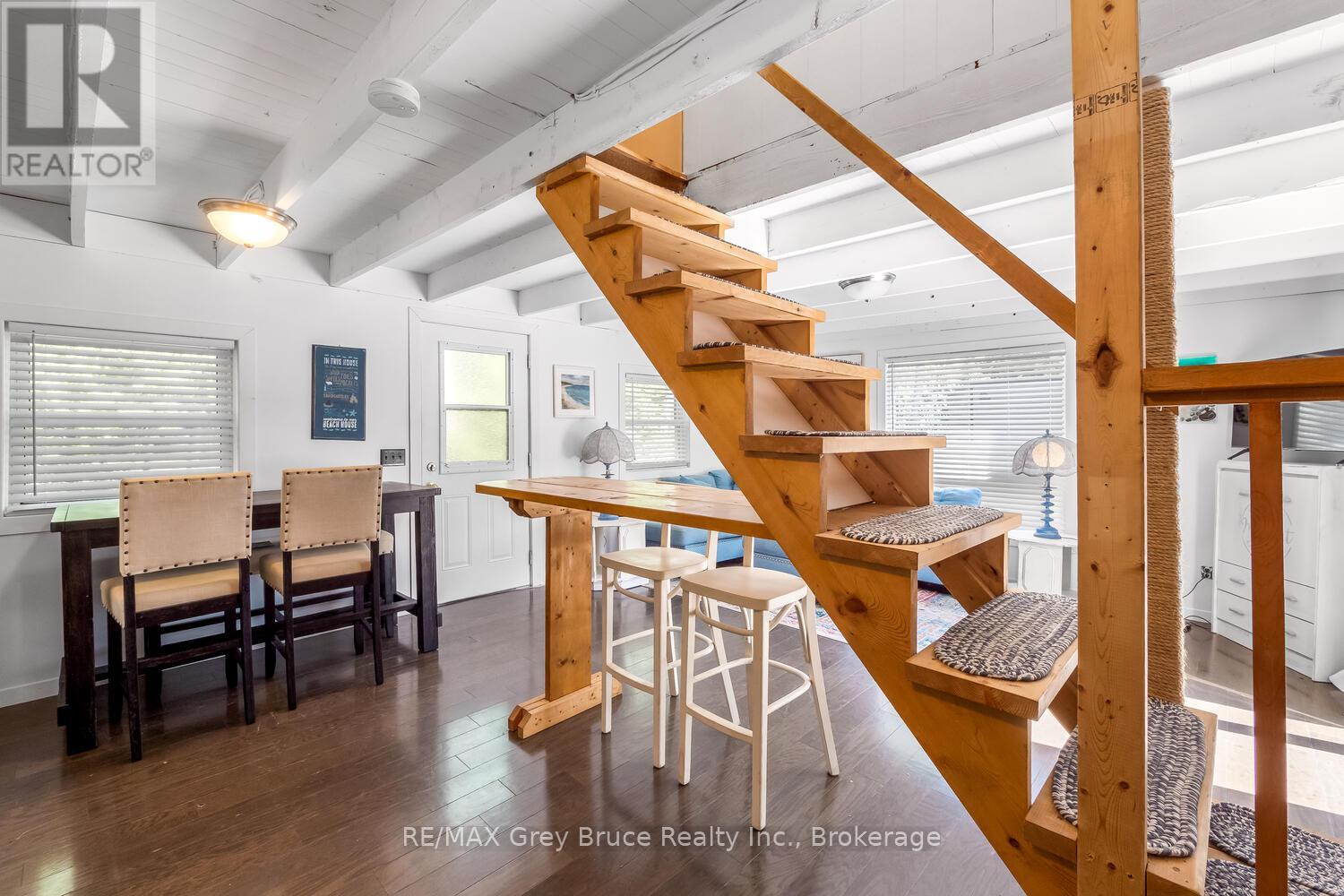 Photo 4 of 1106 King Edward Avenue, South Bruce Peninsula ON