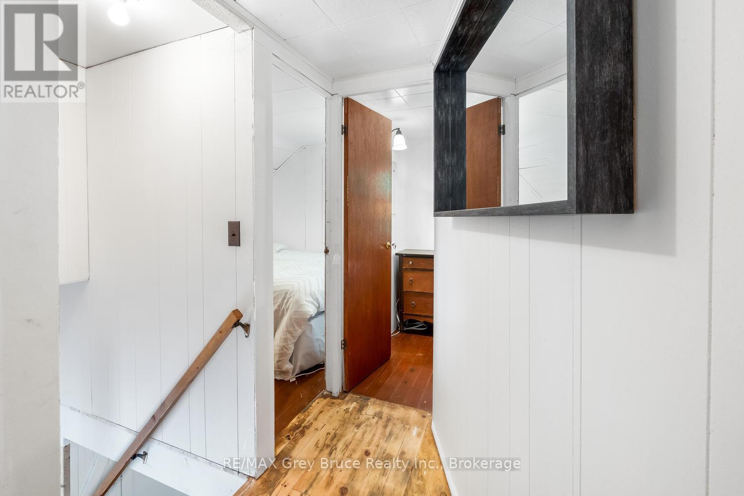 Photo 13 of 1106 King Edward Avenue, South Bruce Peninsula ON