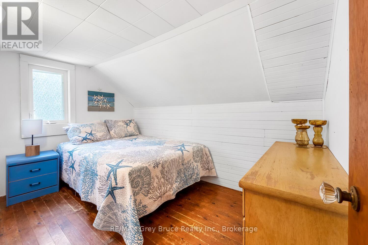 Photo 22 of 1106 King Edward Avenue, South Bruce Peninsula ON
