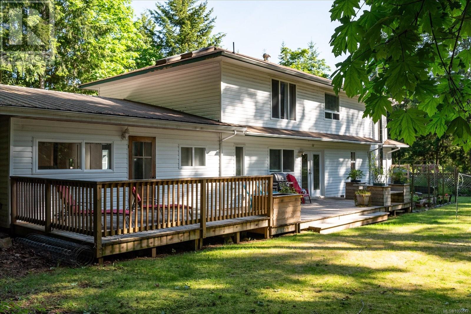Photo 15 of 4672 Thompson Clarke Dr E, Bowser BC