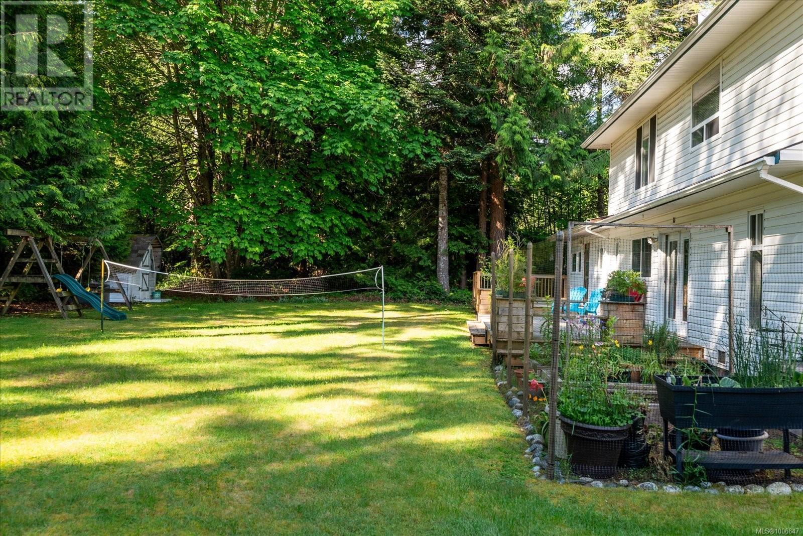Photo 17 of 4672 Thompson Clarke Dr E, Bowser BC