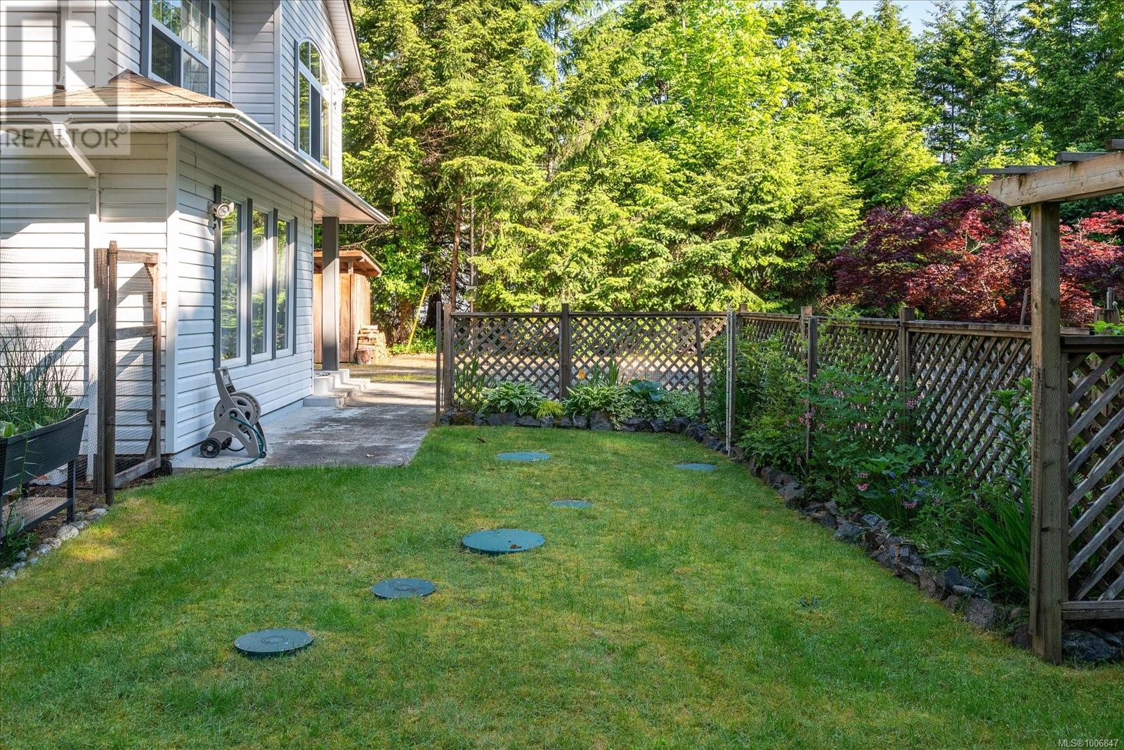 Photo 56 of 4672 Thompson Clarke Dr E, Bowser BC