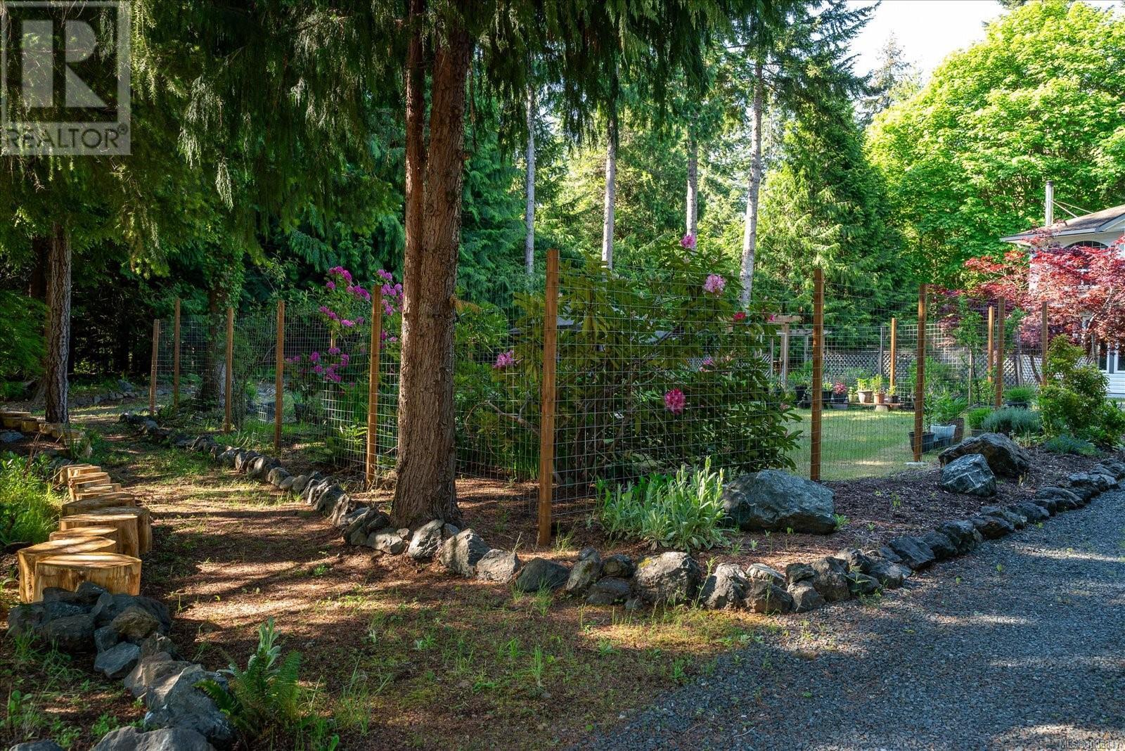 Photo 58 of 4672 Thompson Clarke Dr E, Bowser BC