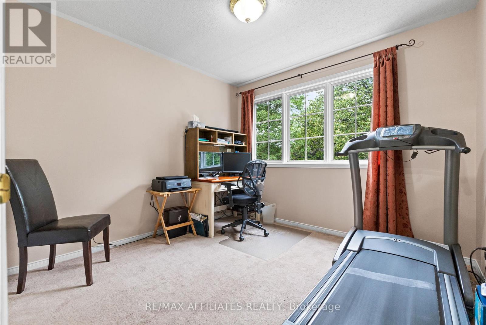 Photo 21 of 176 Windhurst Drive, Ottawa ON