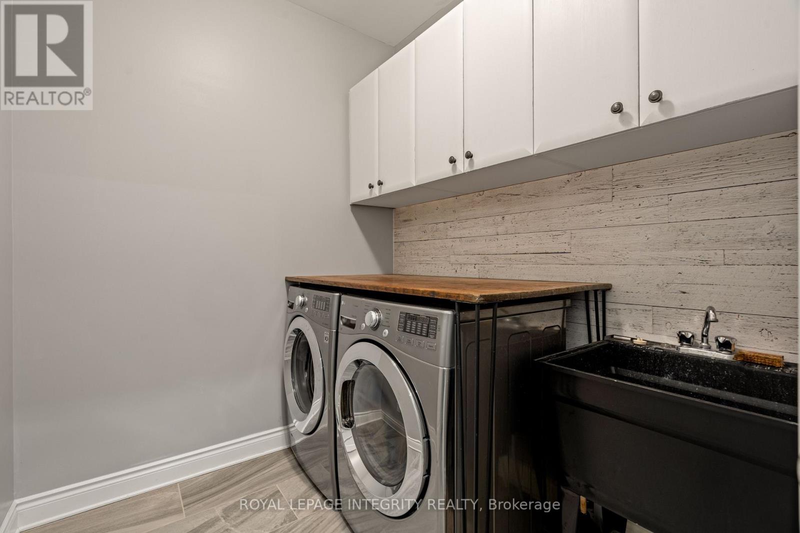 Photo 4 of 110 Talos Circle, Ottawa ON