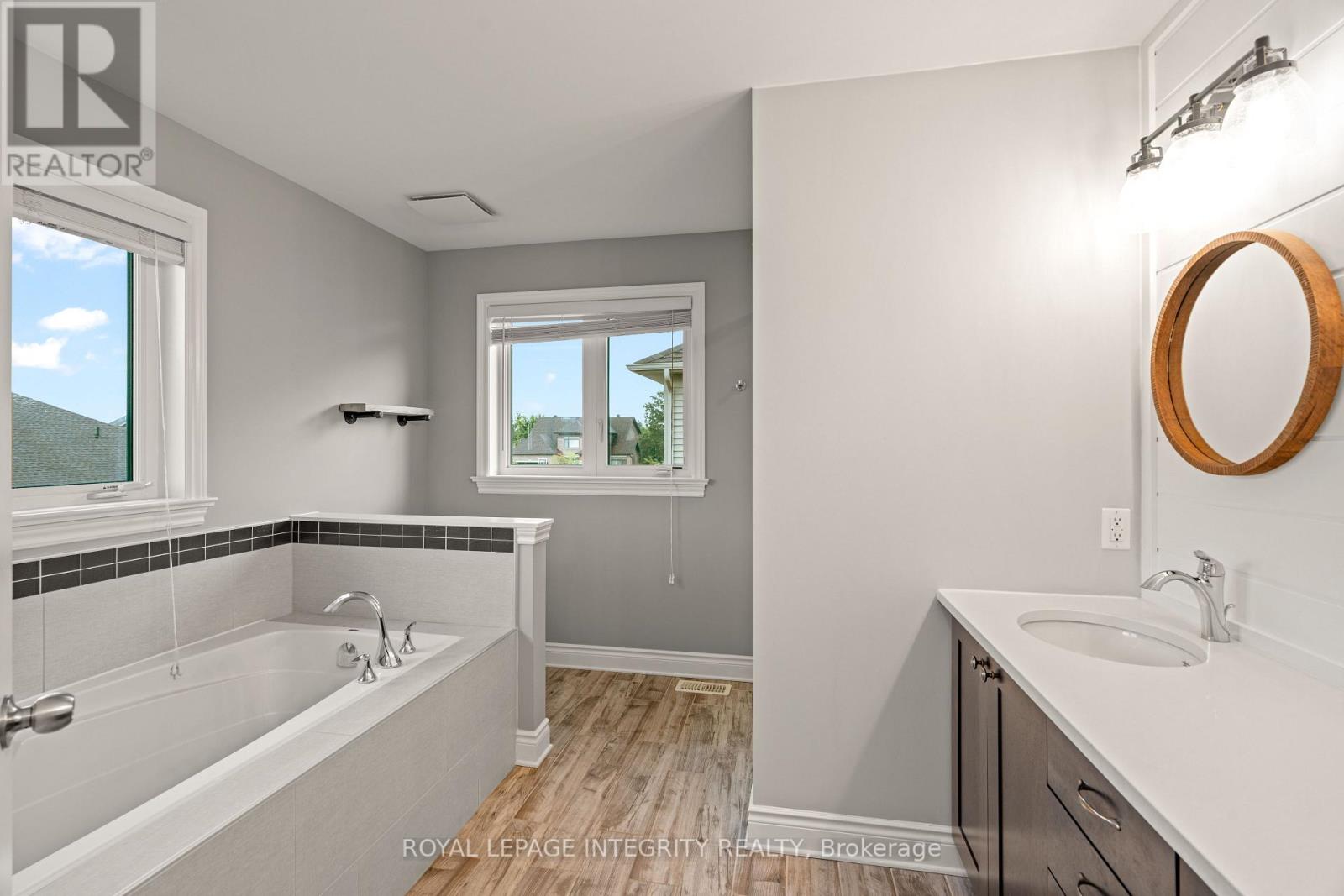 Photo 8 of 110 Talos Circle, Ottawa ON
