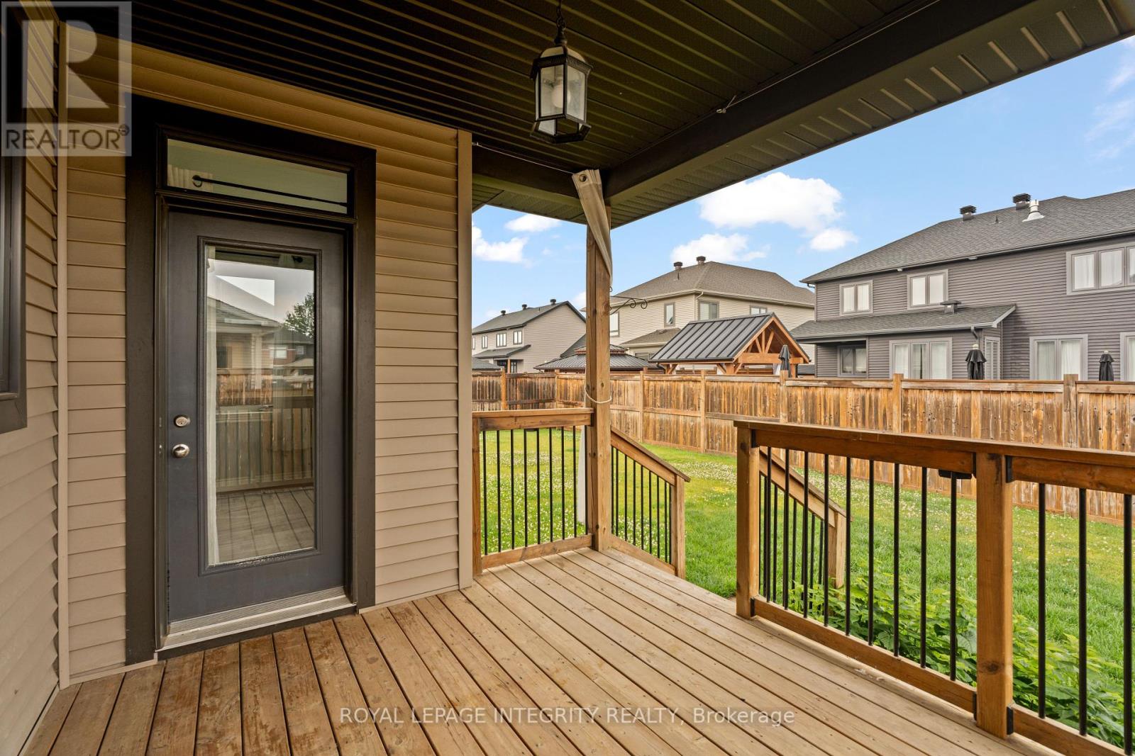 Photo 10 of 110 Talos Circle, Ottawa ON