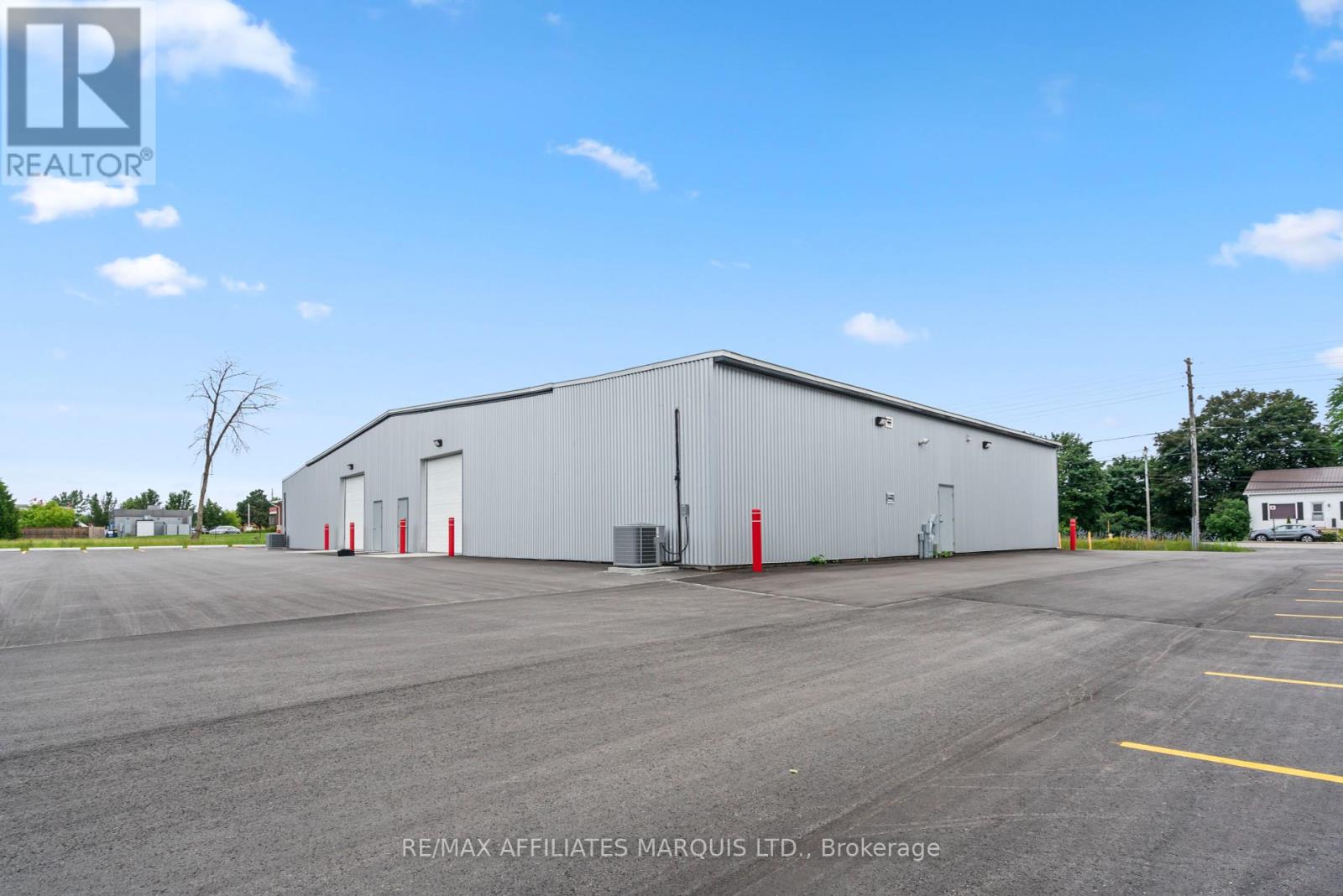 Photo 11 of 550 Stewart Boulevard, Brockville ON