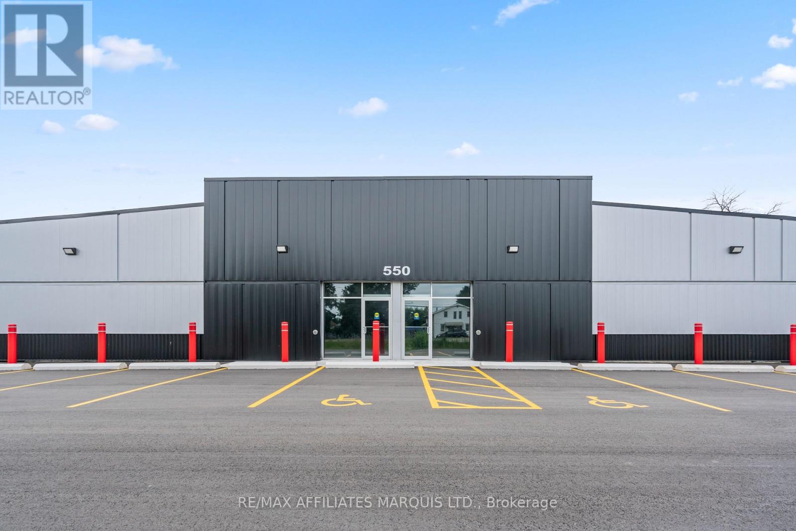 Photo 15 of 550 Stewart Boulevard, Brockville ON