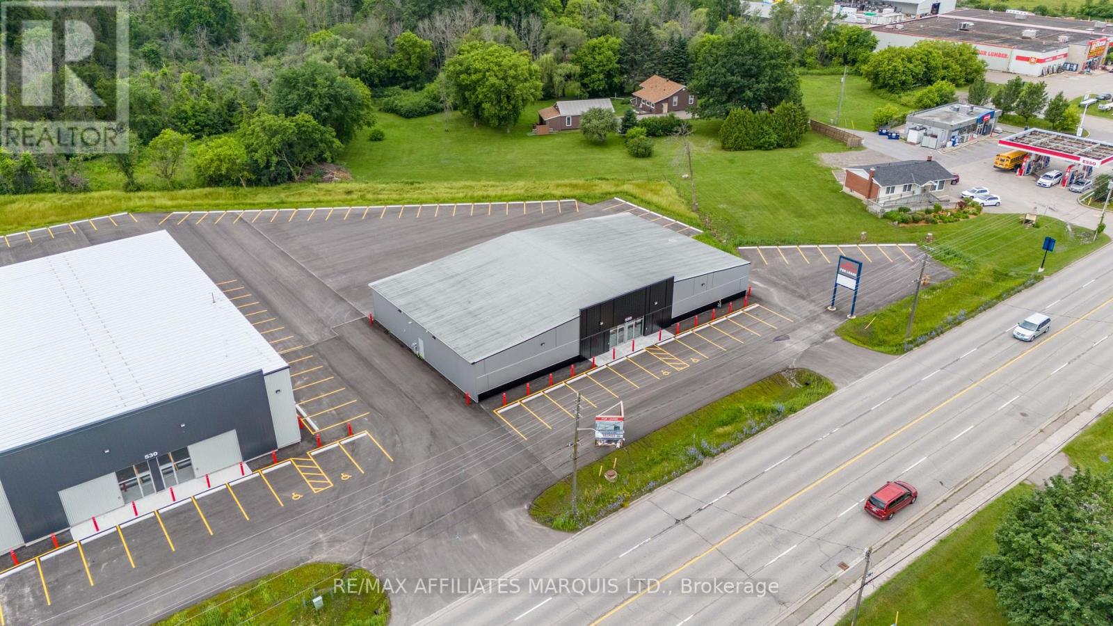 Photo 5 of 550 Stewart Boulevard, Brockville ON