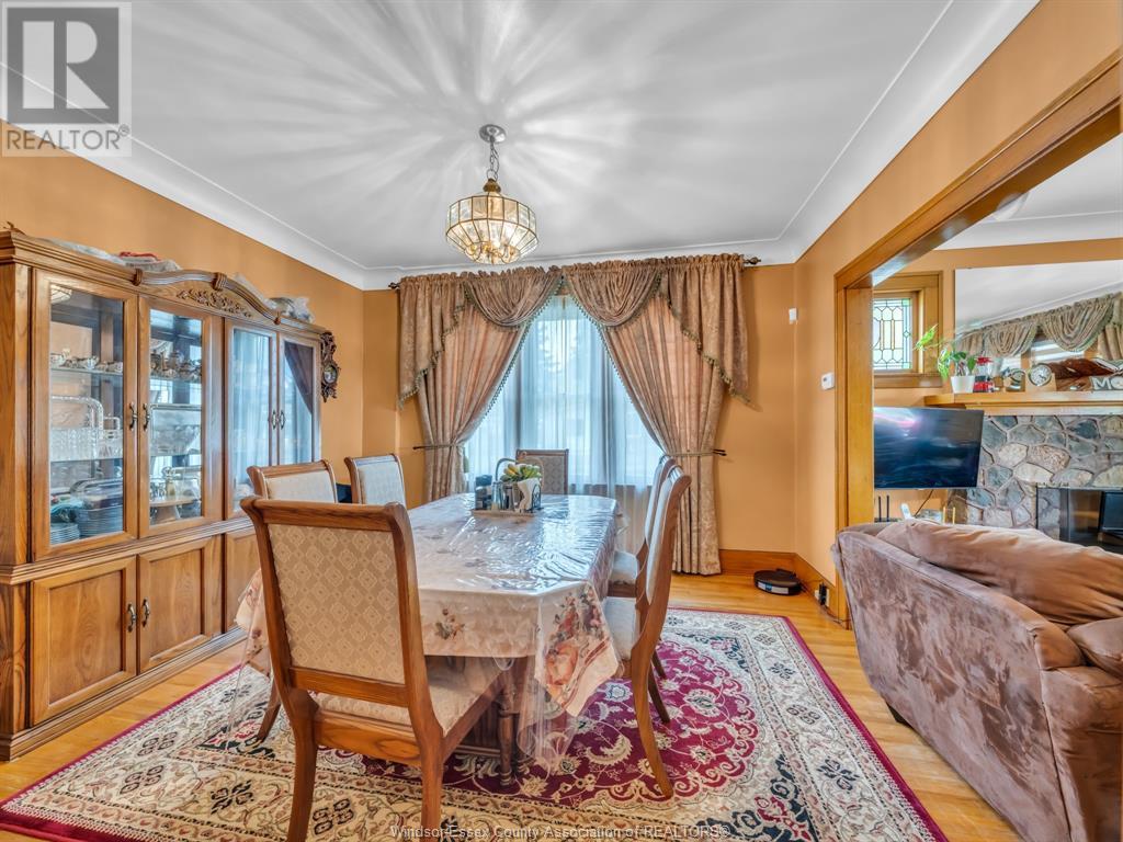 Photo 14 of 1407 Hall, Windsor ON