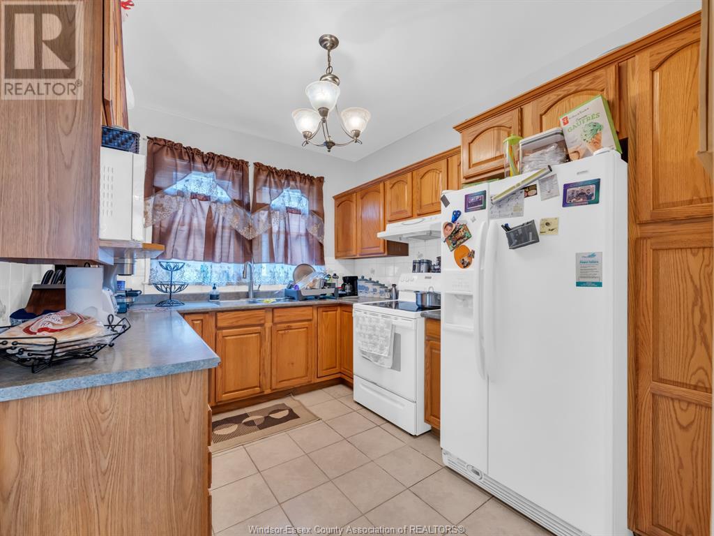 Photo 15 of 1407 Hall, Windsor ON