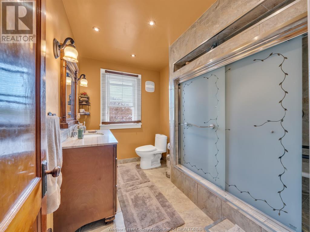 Photo 26 of 1407 Hall, Windsor ON