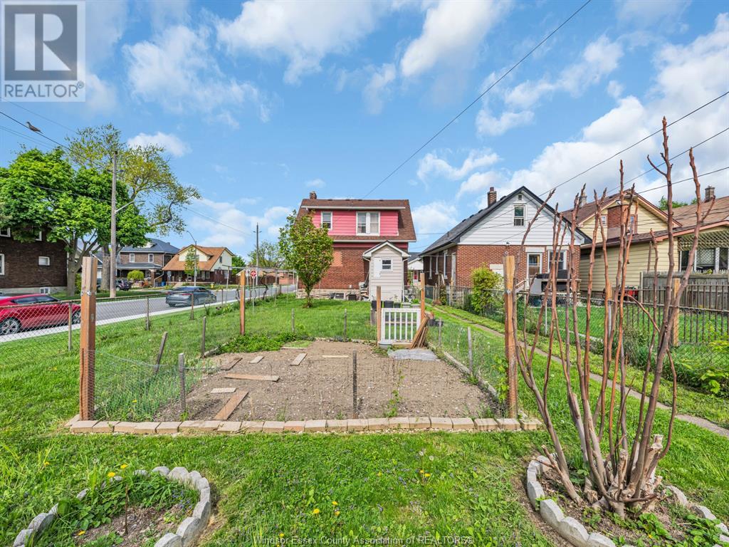Photo 33 of 1407 Hall, Windsor ON