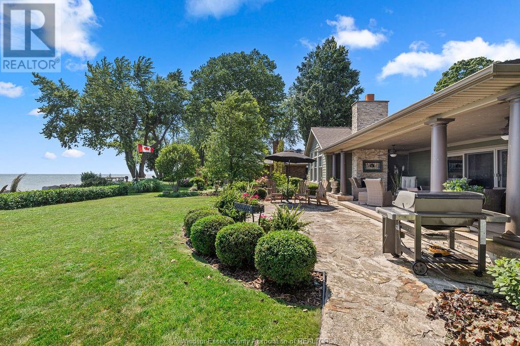 Photo 2 of 1695 Heritage, Kingsville ON