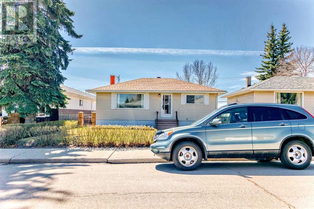 Single Family House Bungalow for Sale in   Avenue NW Banff Trail Calgary 