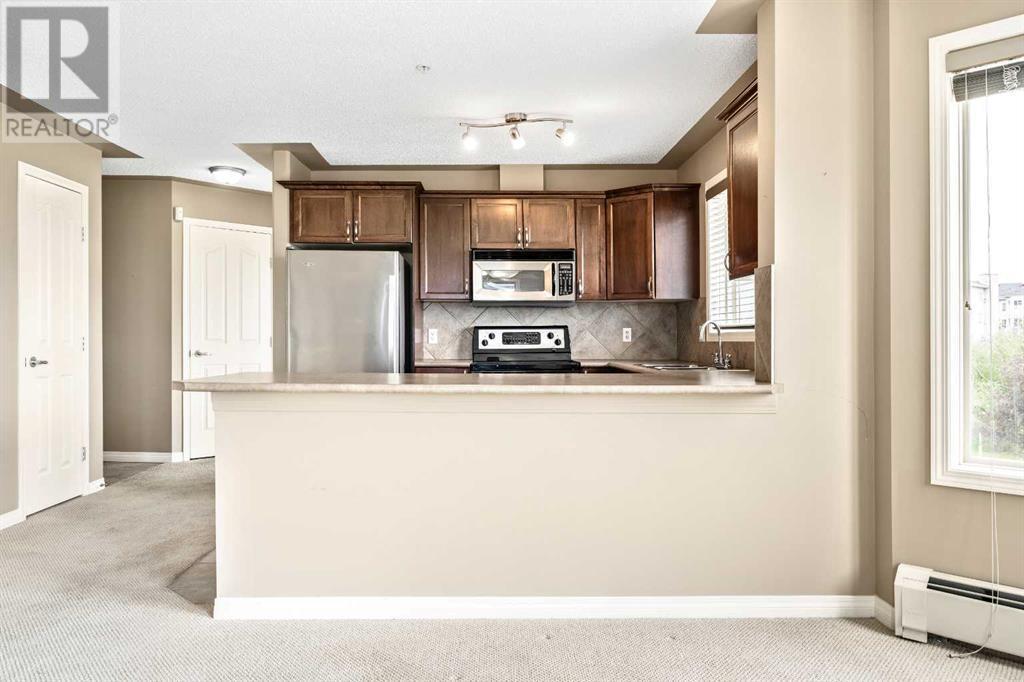 Single Family House for Sale in   Rocky Vista Park NW Rocky Ridge Calgary 