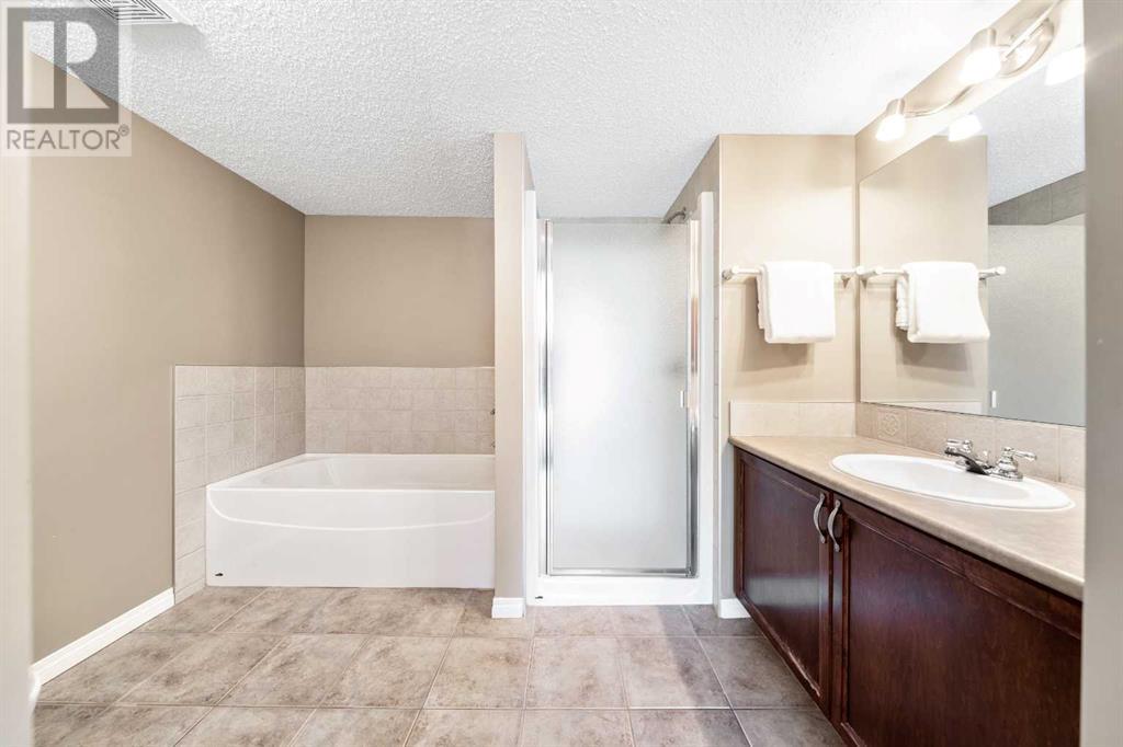 Single Family House for Sale in   Rocky Vista Park NW Rocky Ridge Calgary 
