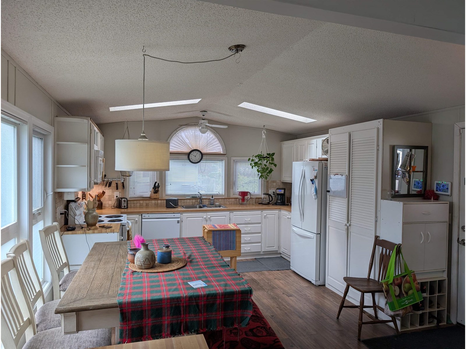 Photo 9 of 22 44565 Monte Vista Drive Sardis South, Chilliwack BC