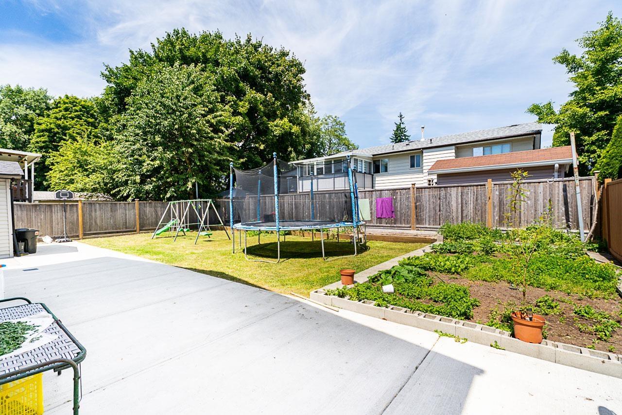Photo 26 of 11553 83 Avenue, Delta BC