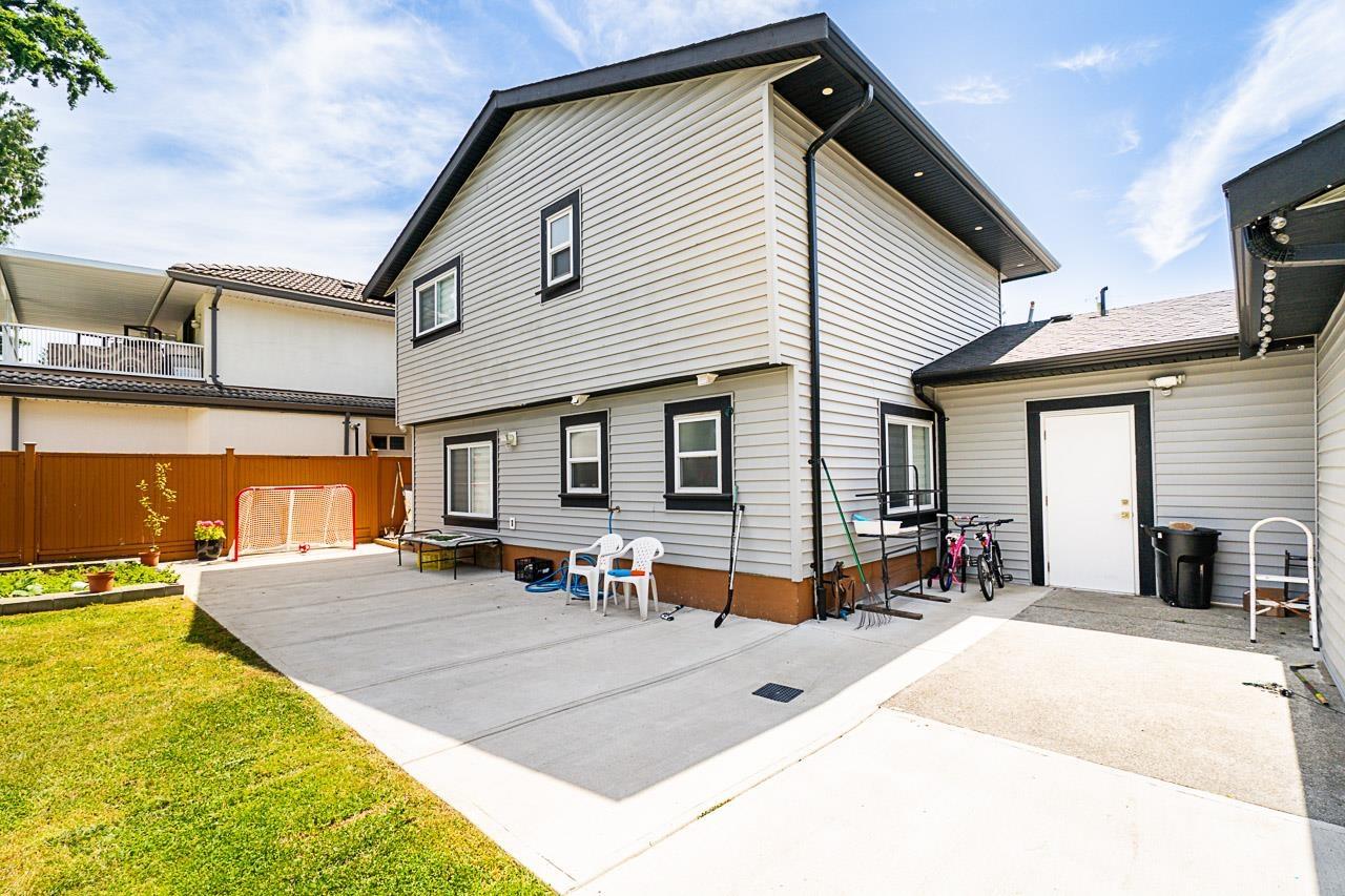 Photo 31 of 11553 83 Avenue, Delta BC