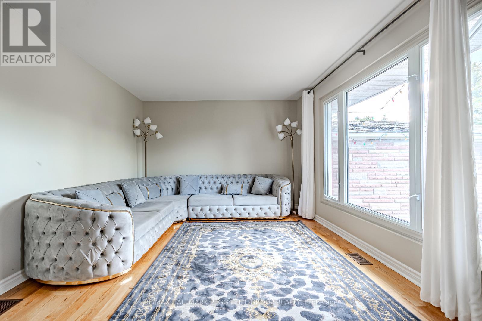 Photo 1 of 215 Phillips Street, Barrie ON