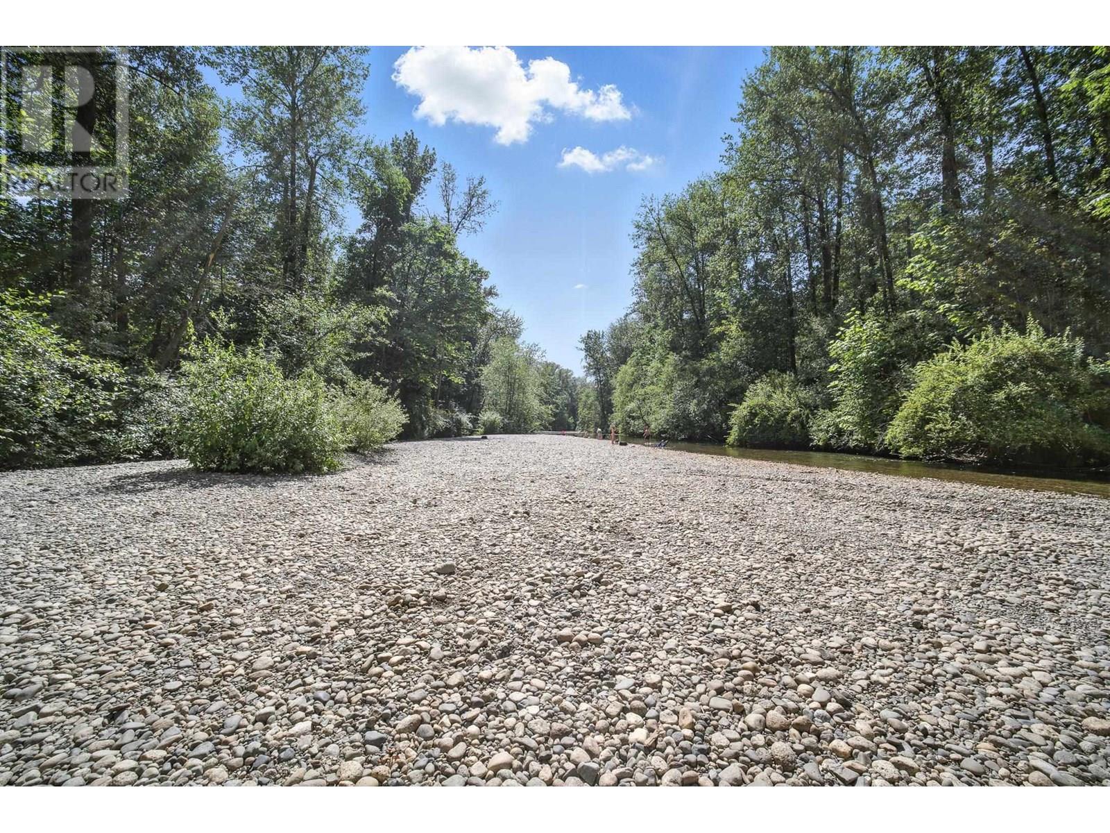 Photo 33 of 409 2465 Wilson Avenue, Coquitlam BC