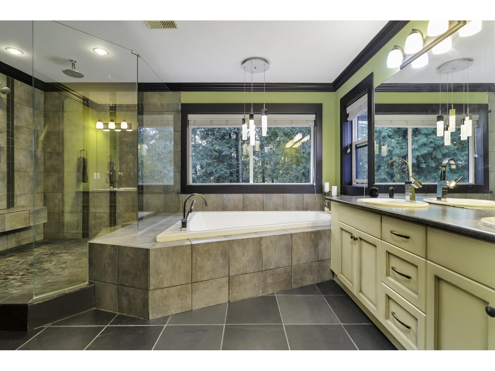Photo 18 of 27820 Maclure Road, Abbotsford BC