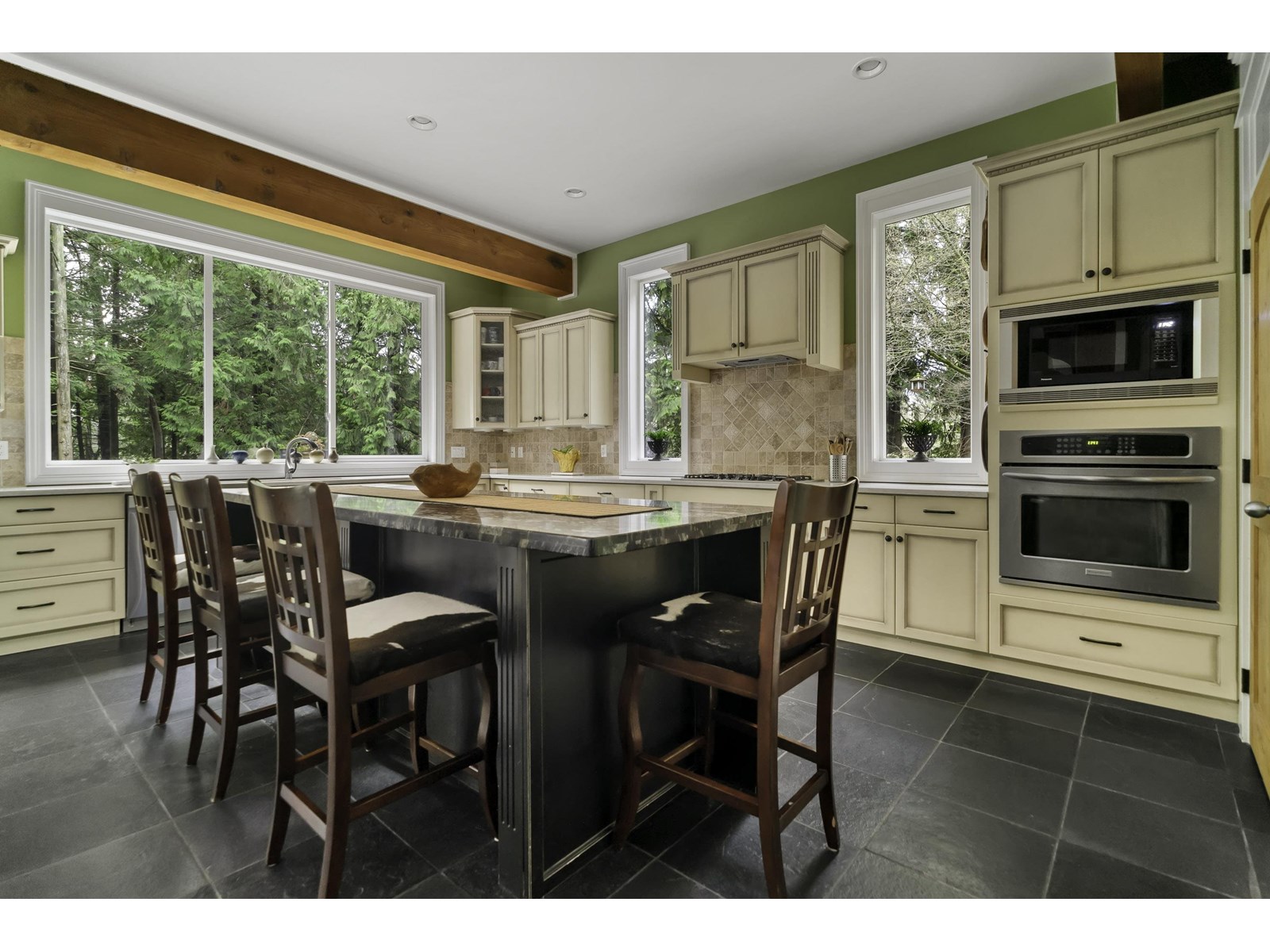 Photo 8 of 27820 Maclure Road, Abbotsford BC