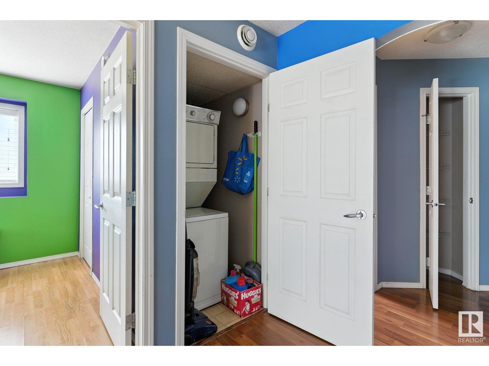 Photo 17 of 43 150 Edwards Dr Sw, Edmonton AB