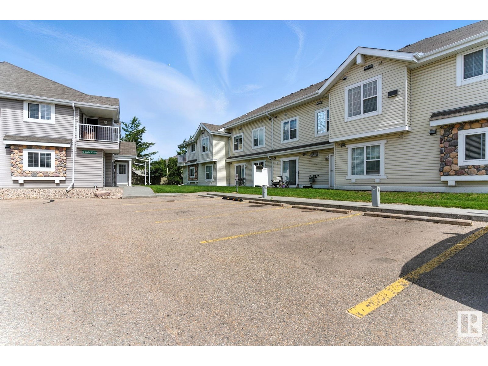 Photo 10 of 43 150 Edwards Dr Sw, Edmonton AB