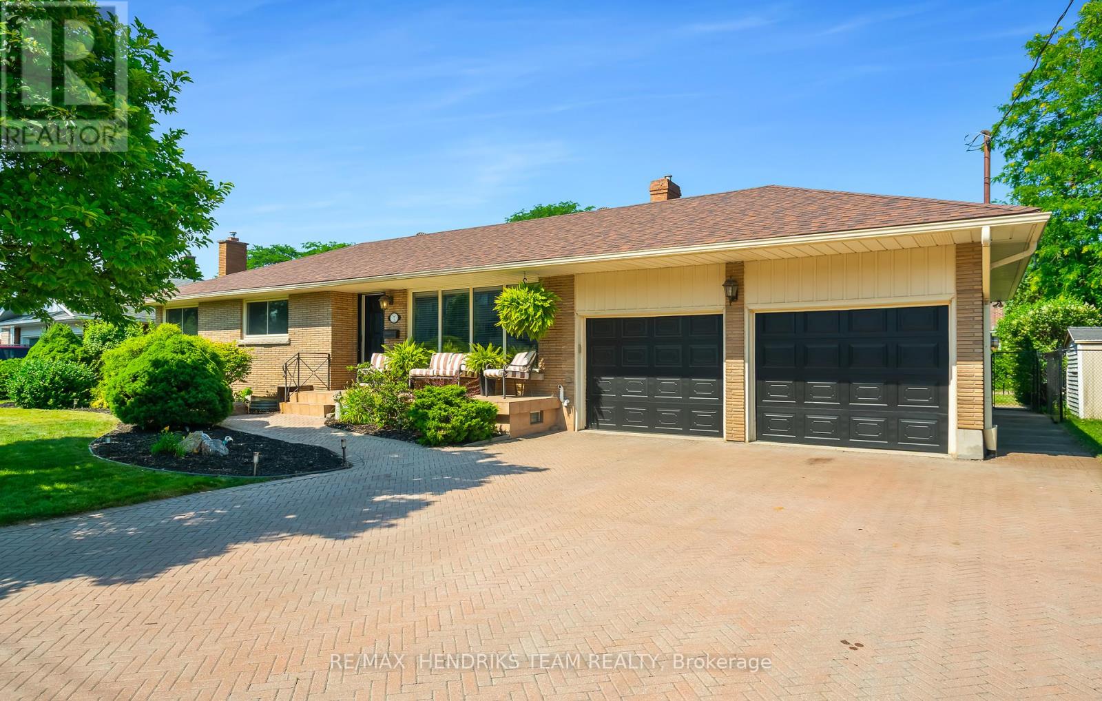 Photo 1 of 7 Kamla Drive, St Catharines ON