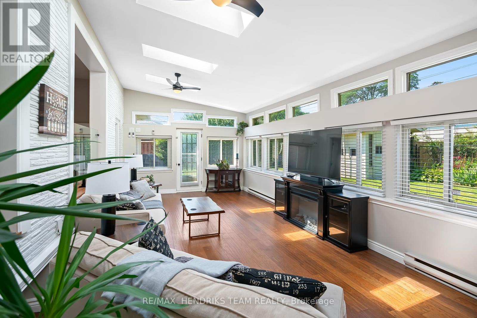 Photo 16 of 7 Kamla Drive, St Catharines ON