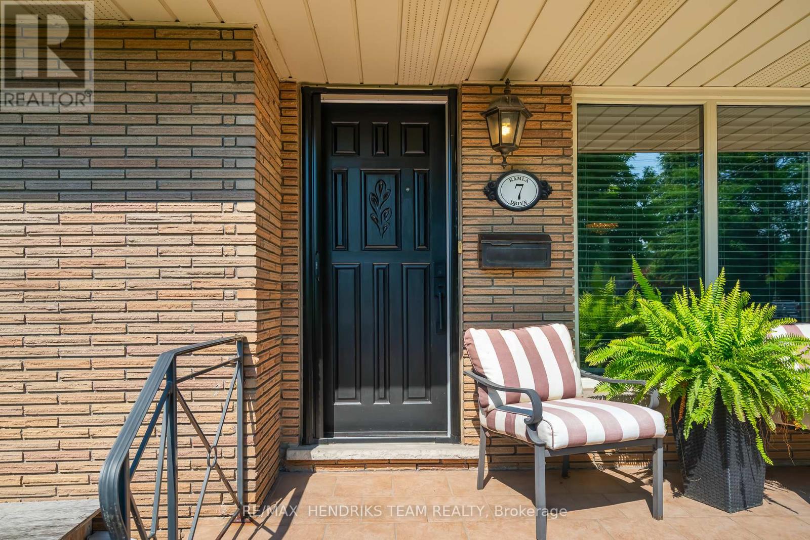 Photo 3 of 7 Kamla Drive, St Catharines ON