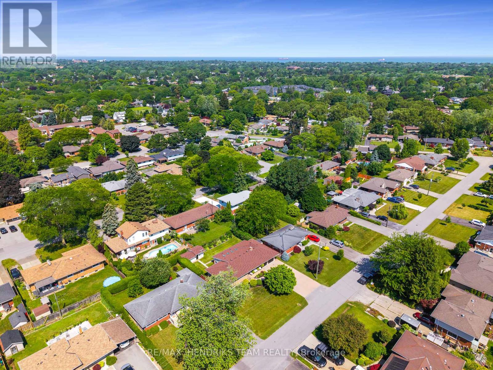 Photo 46 of 7 Kamla Drive, St Catharines ON