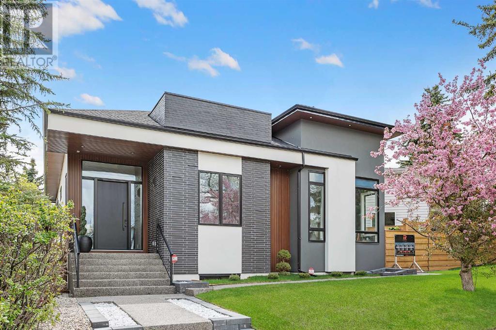 Single Family House Bungalow for Sale in   Avenue NW Cambrian Heights Calgary 