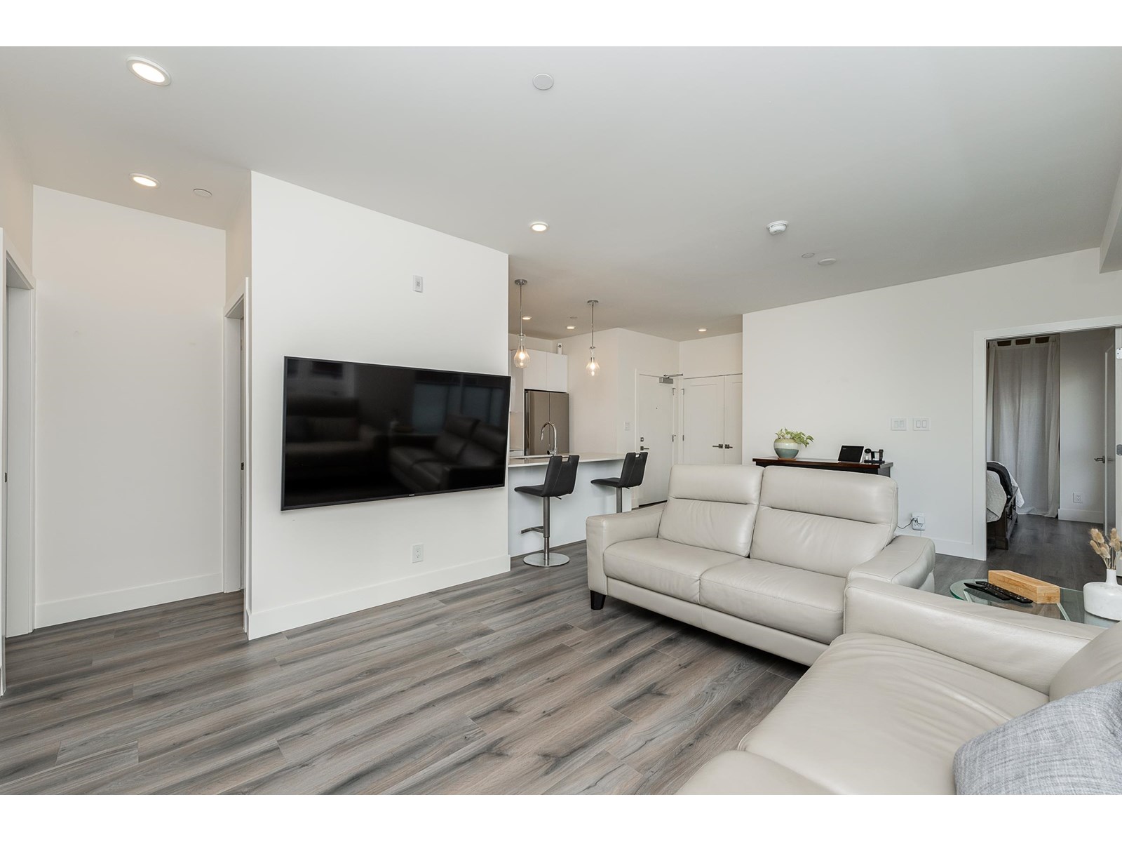 Photo 11 of A 303 8447 202 Street, Langley BC