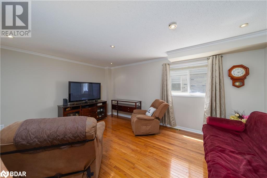 Photo 6 of 1202 Andrade Lane, Innisfil ON