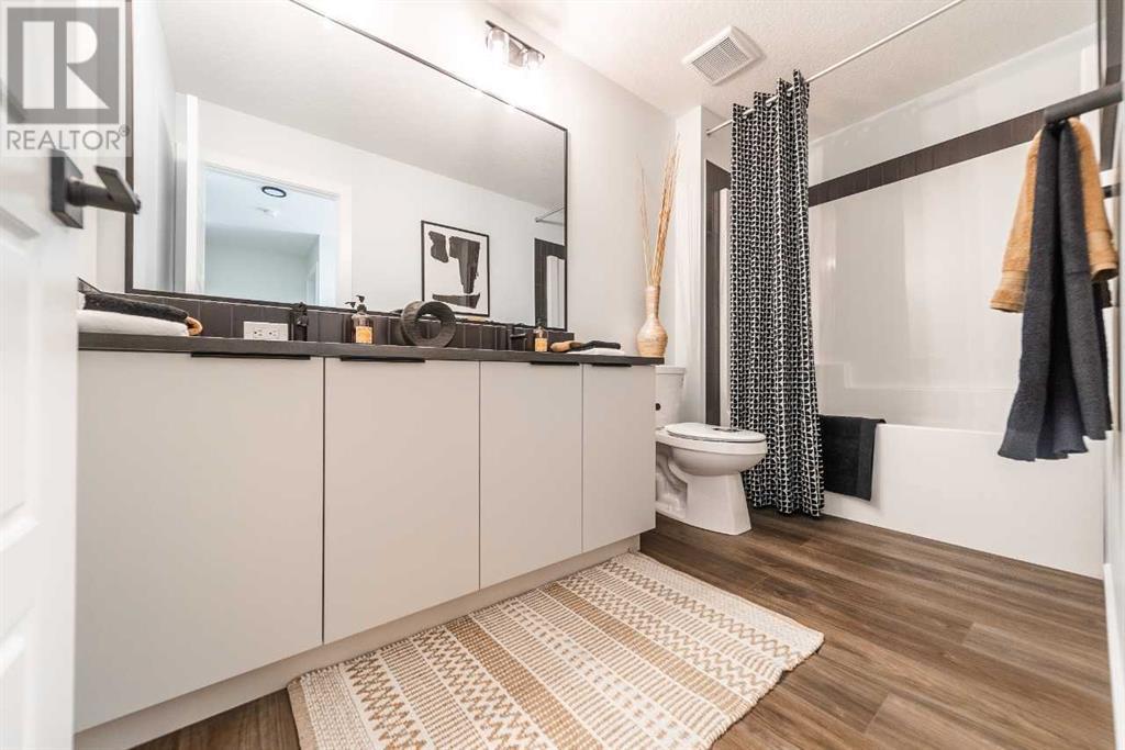 Single Family House for Sale in  Sora Way SE Hotchkiss Calgary 