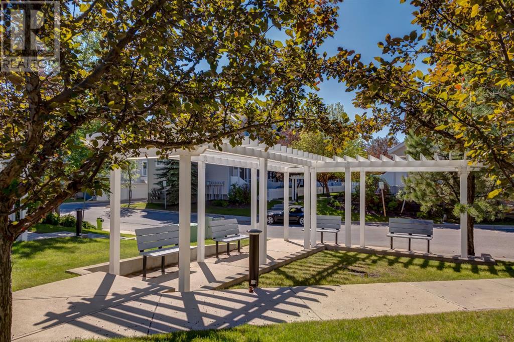 Single Family House for Sale in  Tuscany Court NW Tuscany Calgary 