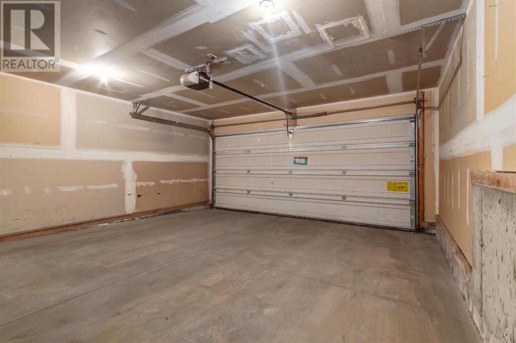 Single Family House for Sale in  Tuscany Court NW Tuscany Calgary 